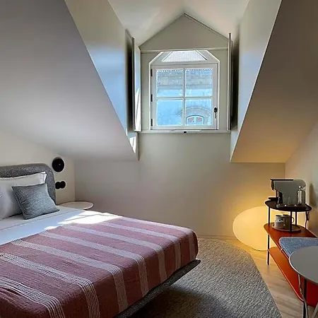 Sutrooms Hotel